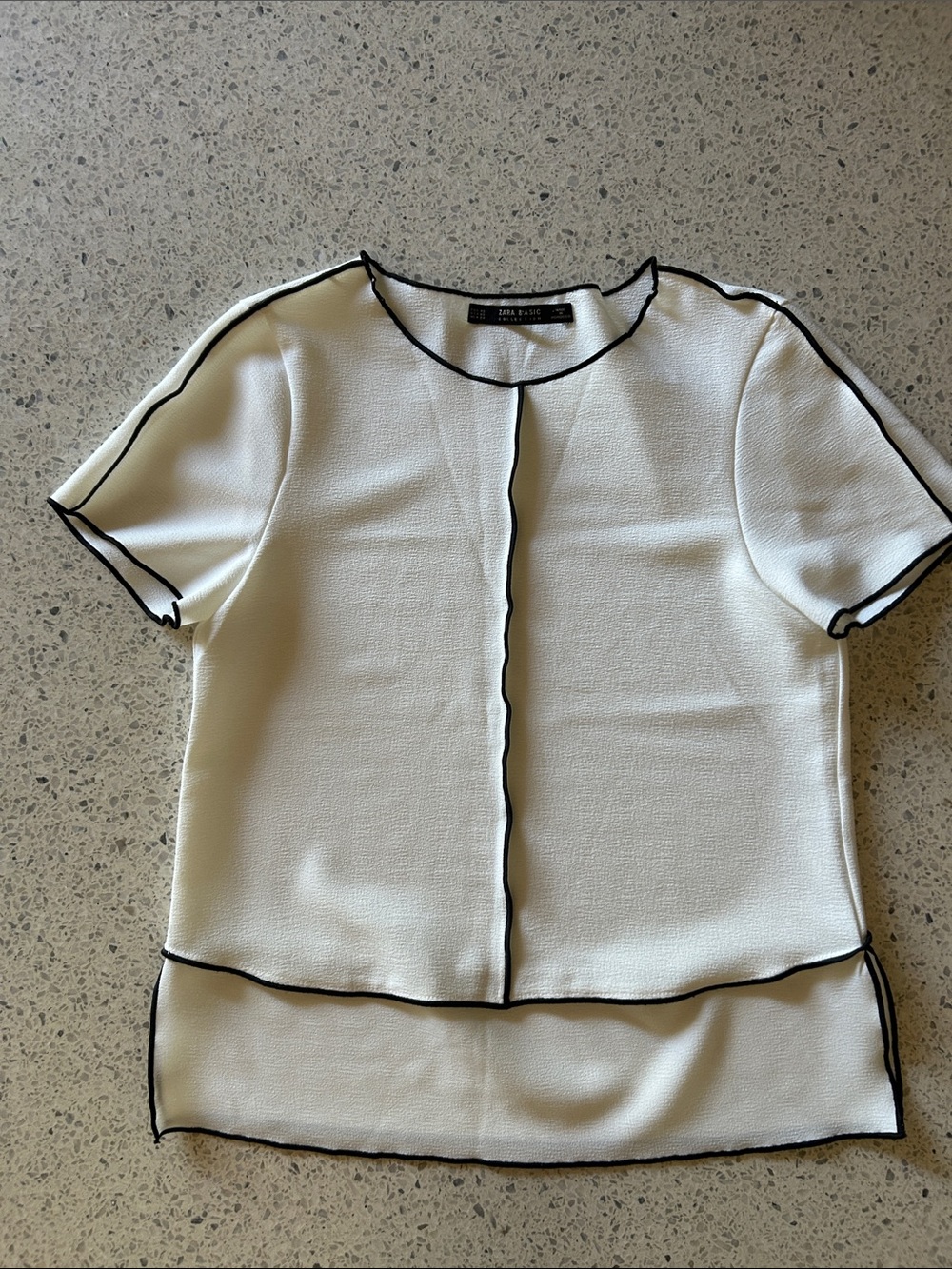 Zara White Short Sleeve Top with Black Contrast Trim